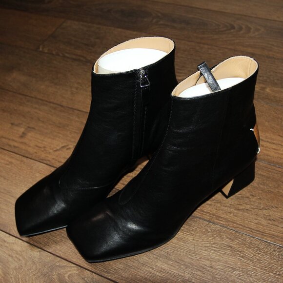 BNWT SS23 MAISON MARGIELA SQUARE TOE ANKLE BOOTS 39.5 & 41 - Picture 1 of 5